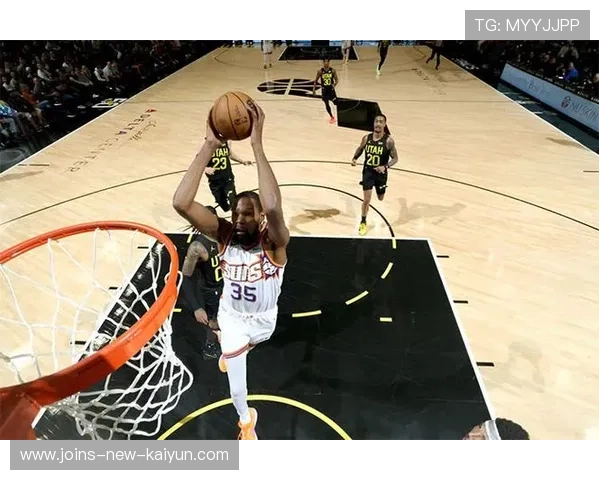 杜兰特后仰跳投稳定输出，太阳保持领先