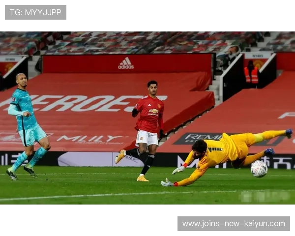 曼联全力备战热刺，争四关键战即将来临