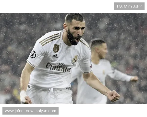 皇马中路直塞为前锋创造绝佳破门瞬间——传控美学与品牌机遇